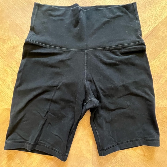 Old Navy Pants - Old Navy Black High-Waisted Bike Shorts – Size M